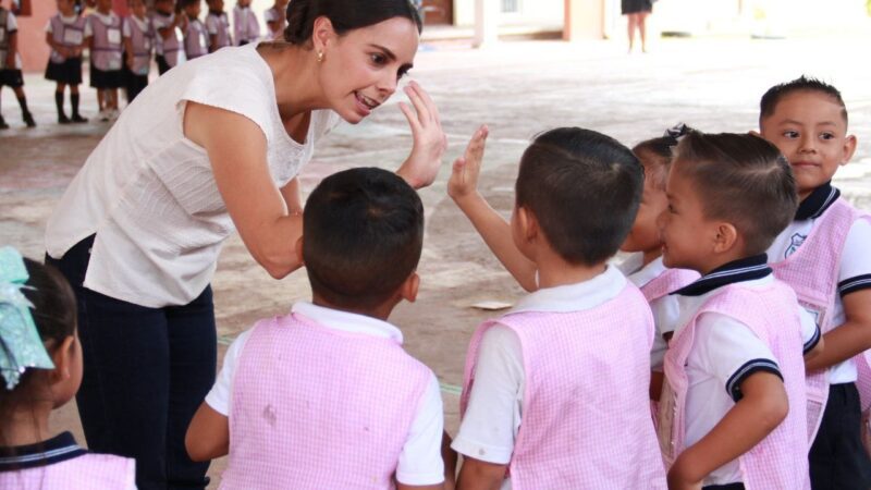 La formación de nuestras niñas y niños es prioridad: Ana Paty Peralta