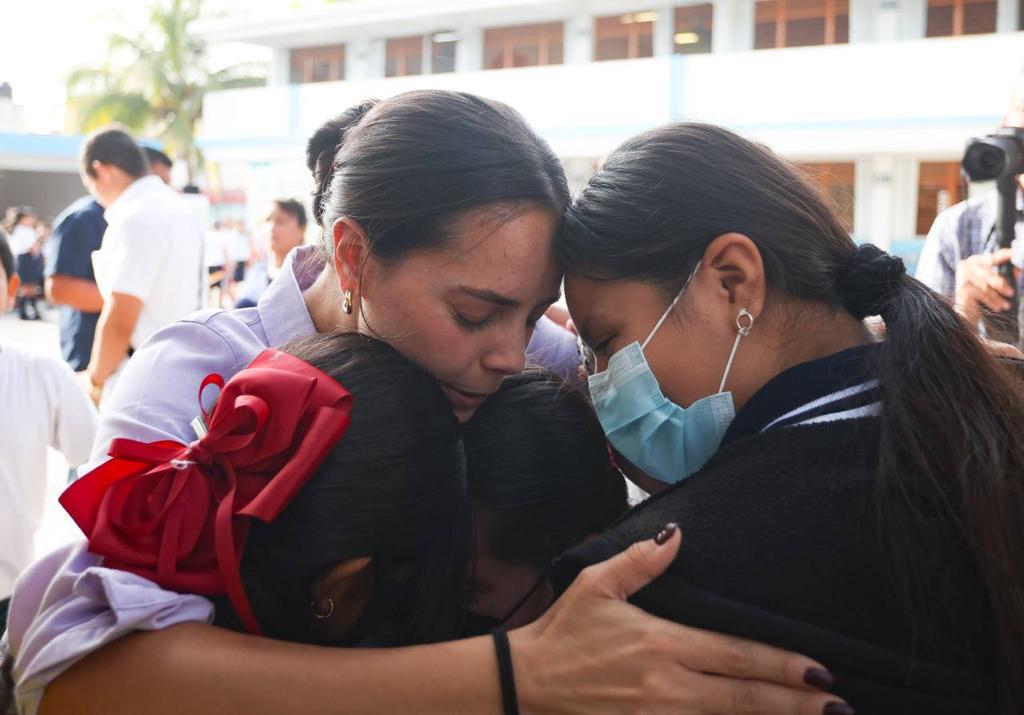 Promueve Ana Paty Peralta infancias sin violencia en Cancún