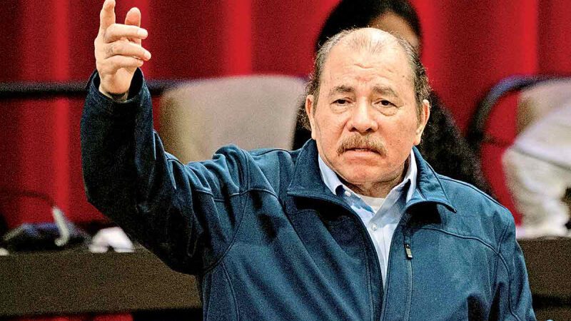 Presidente Daniel Ortega cierra la Cruz Roja y le quita bienes