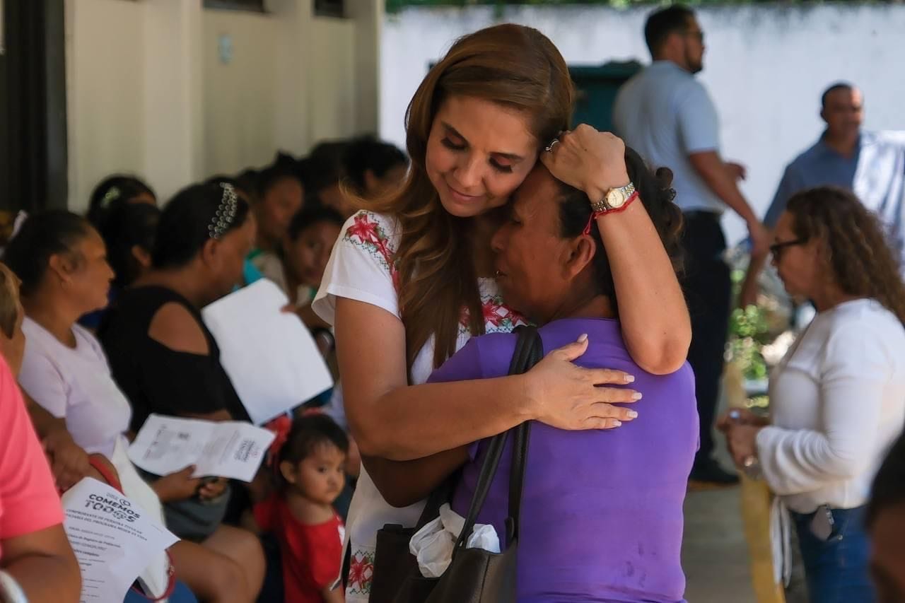 Mara Lezama inicia la entrega de despensas “Comemos Tod@s” en Chetumal