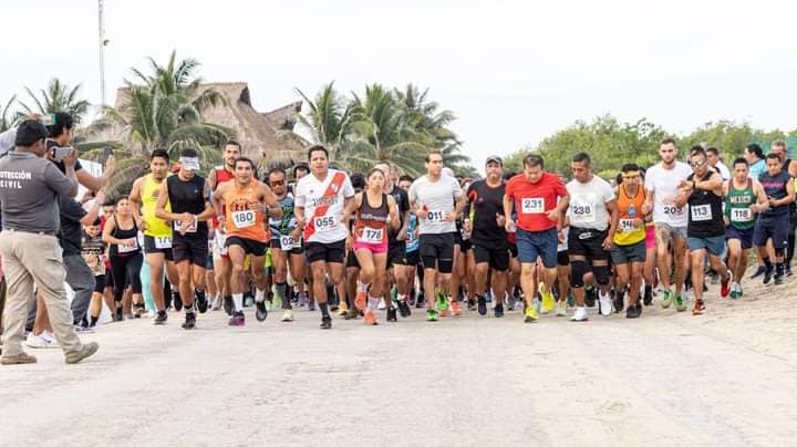 Diego Castañón encabeza exitosa carrera conmemorativa al XV aniversario de Tulum