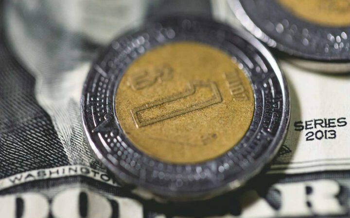 Superpeso imparable: Es la segunda moneda más apreciada en 2023