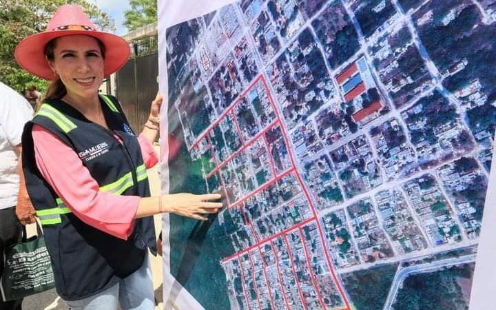 Atenea Gómez supervisa obra que llevará agua potable a colonias de Ciudad Mujeres