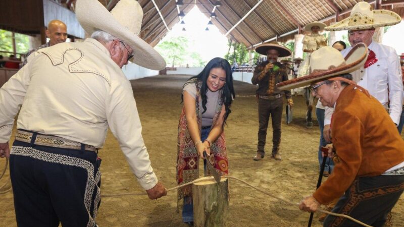 Blanca Merari inaugura el Campeonato Estatal Charro 2023