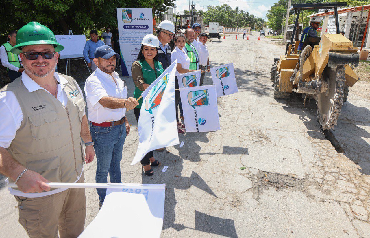 ARRANCAN EN PUERTO MORELOS TRABAJOS DE INTRODUCCIÓN DE DRENAJE Y RENOVACIÓN DE LA RED DE AGUA POTABLE