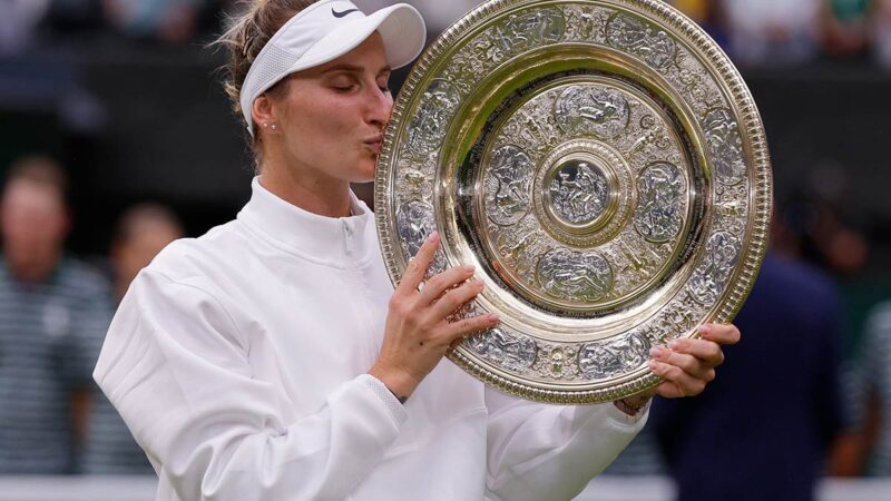 Marketa Vondrousova es la nueva reina de Wimbledon