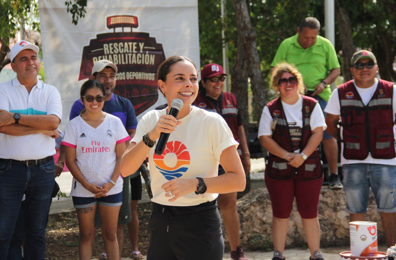 ENCABEZA ANA PATY PERALTA REHABILITACIÓN DE ESPACIOS DEPORTIVOS EN CANCÚN