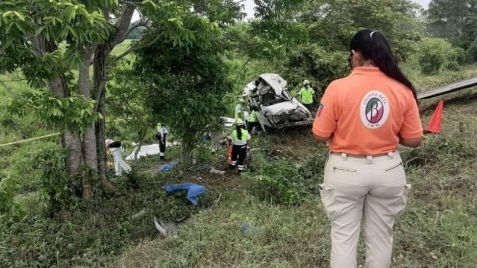 Fallecen 5 migrantes hondureños tras accidente carretero en Tabasco