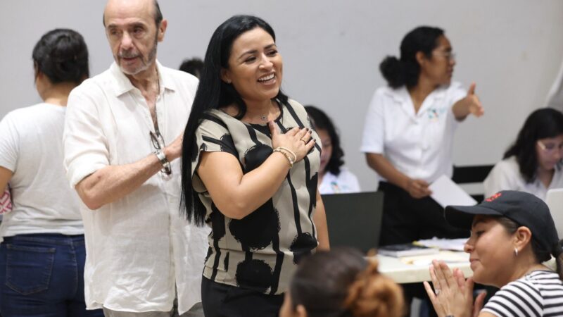 Entrega Blanca Merari constancias del programa estatal “Mujer es poder”