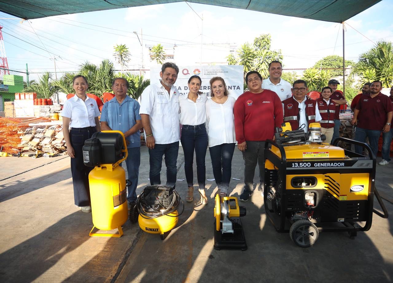 Por un Cancún limpio, equipa Ana Paty Peralta a trabajadores de parques y jardinería