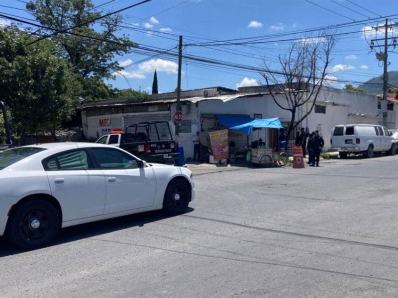 Sujeto le dispara a su hermano en la cabeza al interior de un despacho de abogados