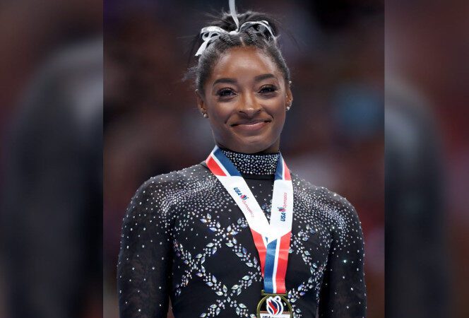 Simone Biles mantiene paso firme rumbo a París 2024