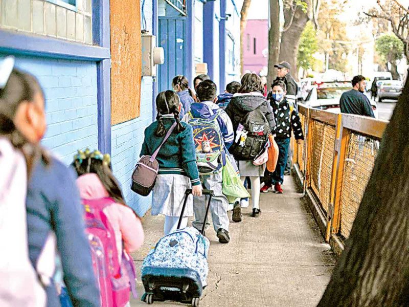 Regreso a clases, entre desafíos; inicia el ciclo escolar 2023-2024