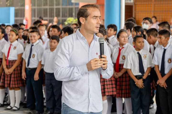 Diego Castañón encabeza inicio de ciclo escolar 2023-2024 en Tulum