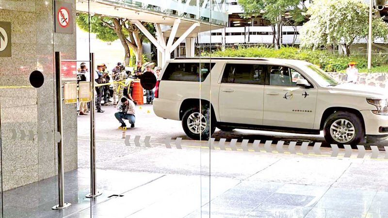 Pánico en el Aeropuerto Internacional de la CDMX; se desata balacera