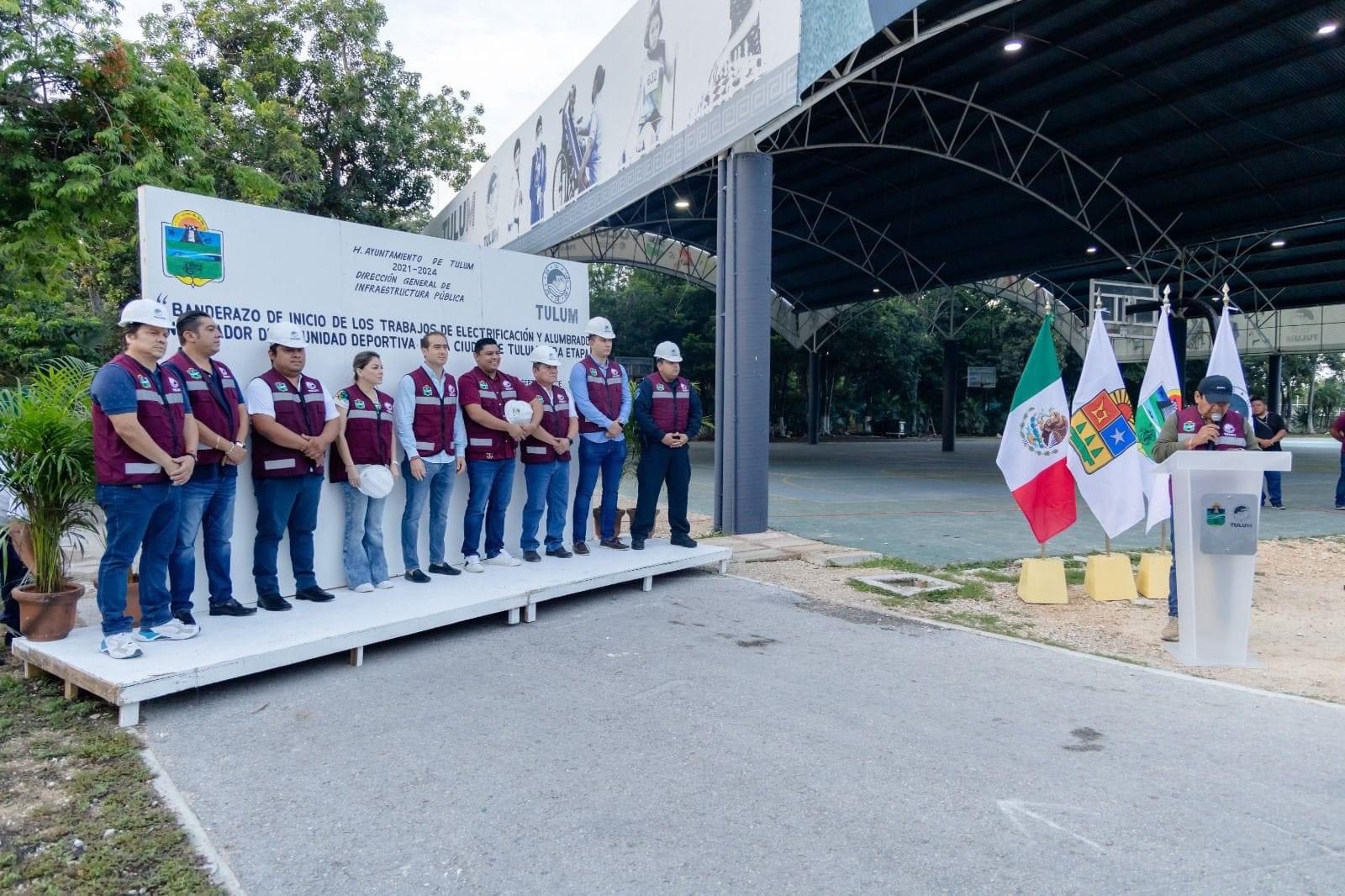 4T continúa en Tulum: Diego Castañón pone en marcha alumbrado y electrificación en la Unidad Deportiva