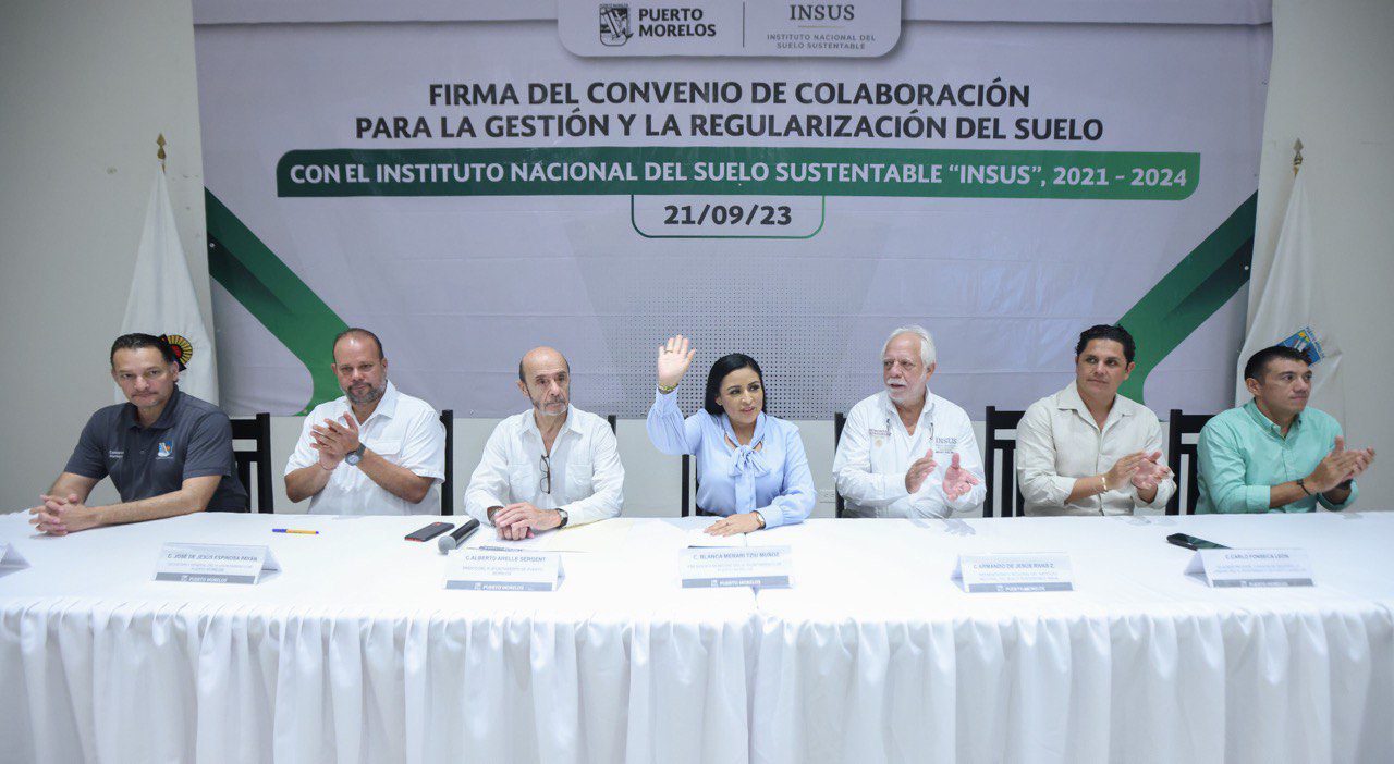 Firma Blanca Merari convenio para ordenar el crecimiento urbano de Puerto Morelos