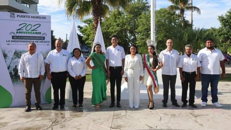 Conmemora Puerto Morelos el 202 aniversario de la consumación de la Independencia de México 