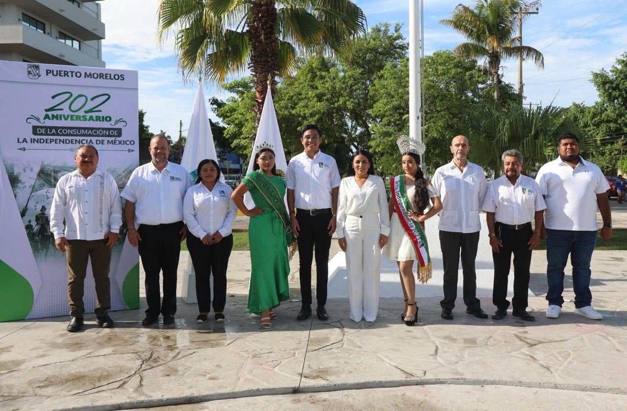 Conmemora Puerto Morelos el 202 aniversario de la consumación de la Independencia de México 