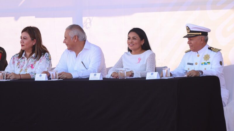 Asiste Blanca Merari a la ceremonia cívica por el 202 aniversario de la creación de la Armada de México