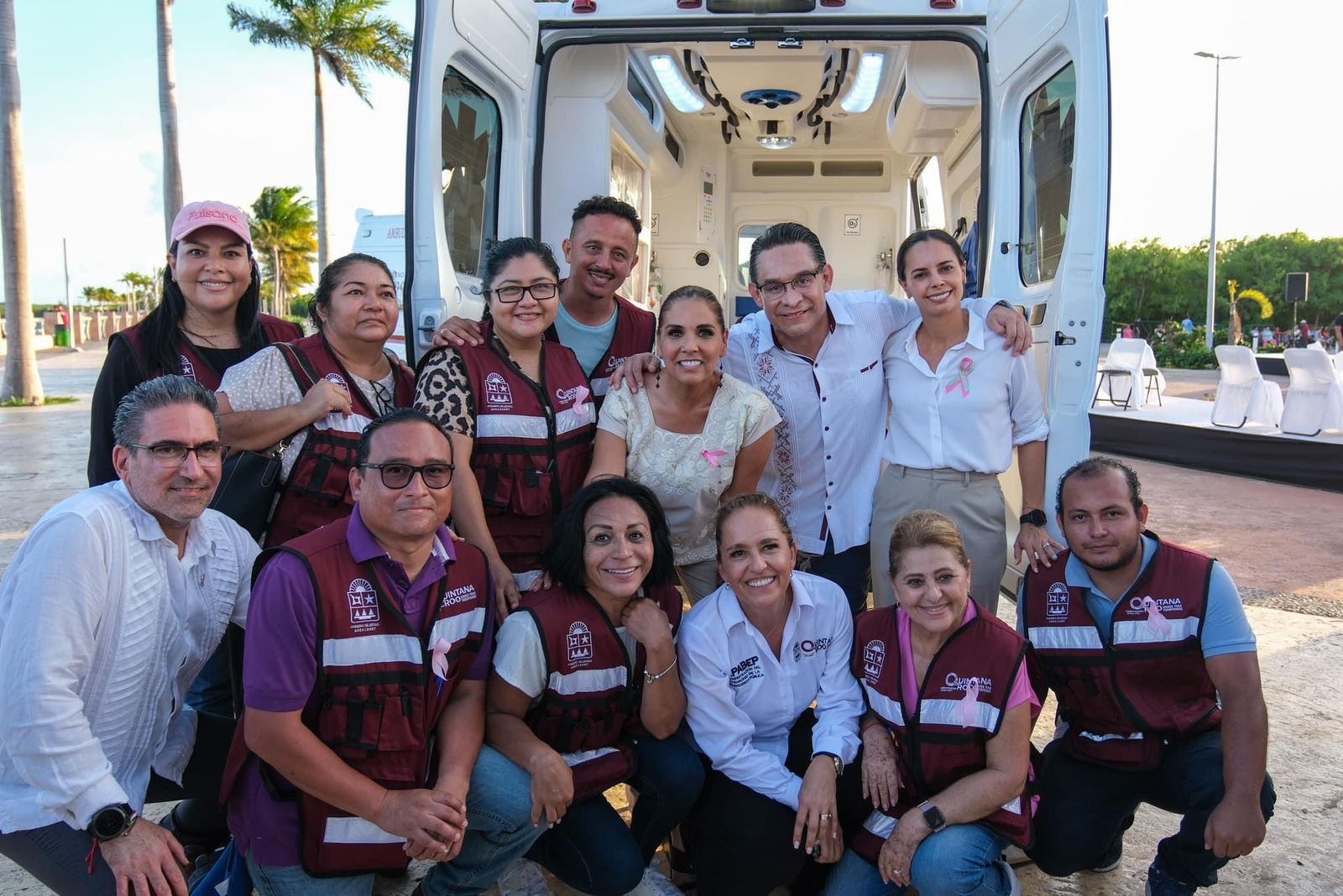 Mara Lezama realiza histórica entrega de 30 ambulancias para el servicio de salud de las y los quintanarroenses