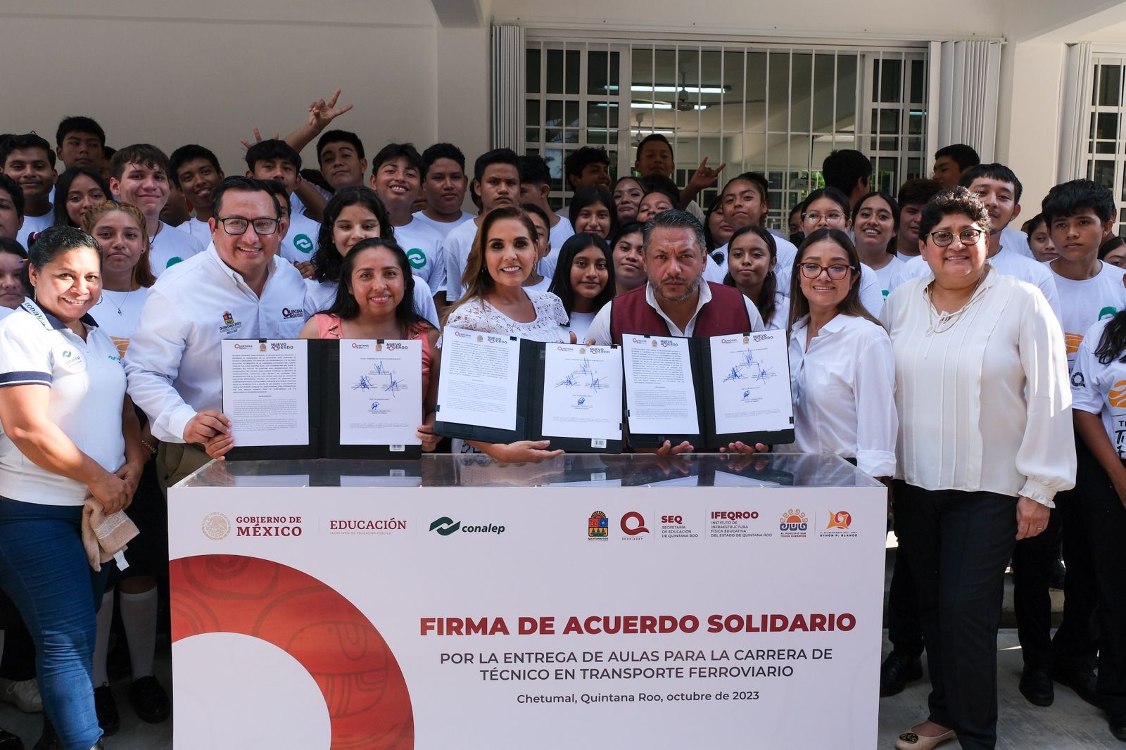 Entrega Mara Lezama aulas para carrera Técnico en Transporte Ferroviario en el CONALEP Chetumal