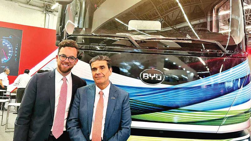 BYD planea armar camiones en México