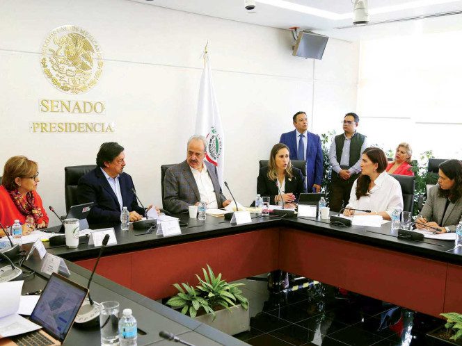 Salario base será realidad; Senado y Liga MX Femenil