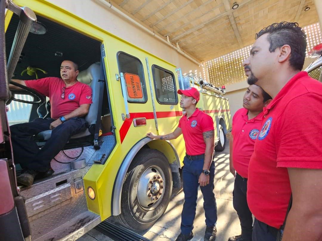 BOMBEROS DE PUERTO MORELOS, EN CAPACITACIÓN CONSTANTE