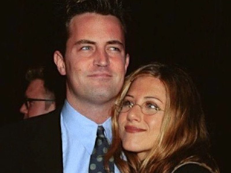 Jennifer Aniston habló con Matthew Perry horas antes de su muerte; “estaba feliz”