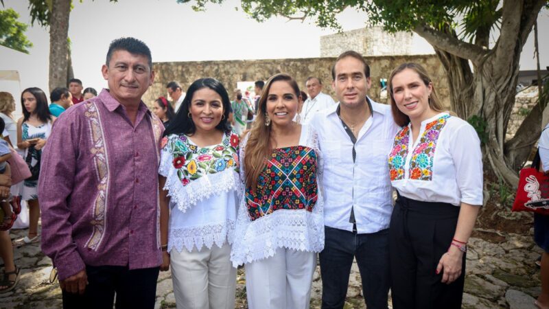 ASISTE BLANCA MERARI AL FANDANGO POR LA LECTURA QUE ENCABEZAN BEATRIZ GUTIÉRREZ Y MARA LEZAMA