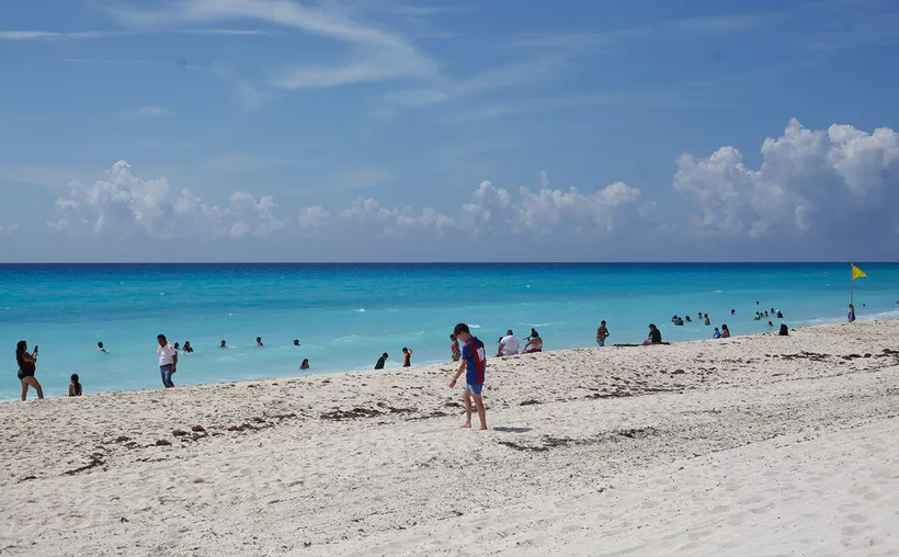 Cancún Inicia la Temporada de Verano con Playas Libres de Sargazo