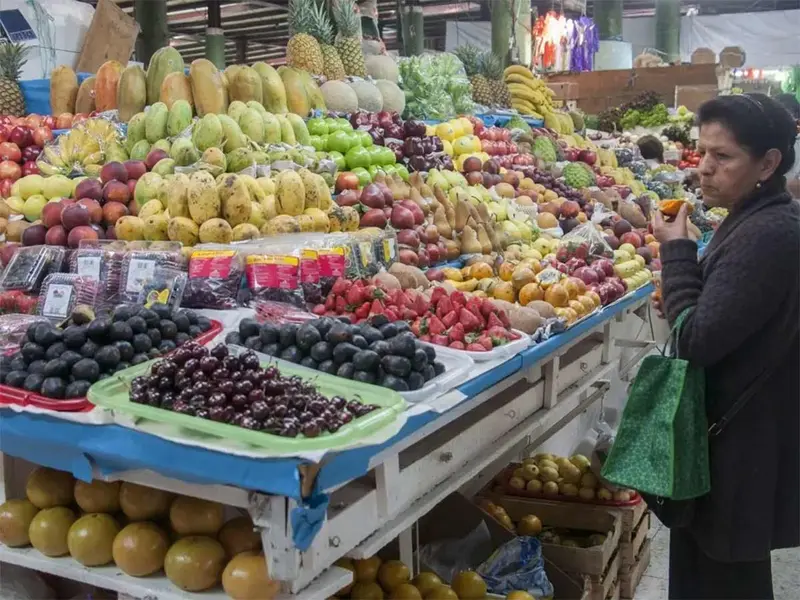 Canasta alimentaria se mantiene al alza; precios aumentan 2.2%