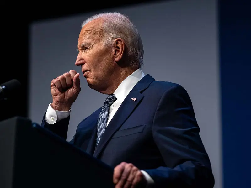 Joe Biden cede y renuncia a su candidatura presidencial en EU