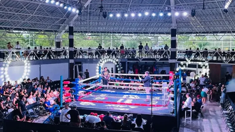 Erik Badillo defenderá su invicto en emocionante noche de boxeo en Playa del Carmen