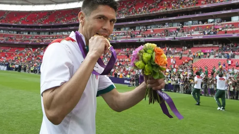 Oribe Peralta: “Necesitamos un compromiso más firme para apoyar a nuestros atletas”