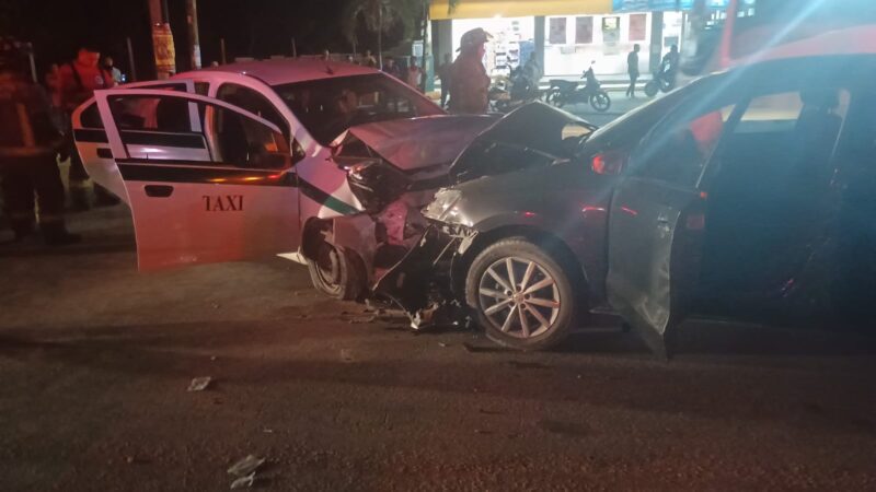 Accidente vial en Cancún deja siete personas lesionadas; conductor responsable se da a la fuga