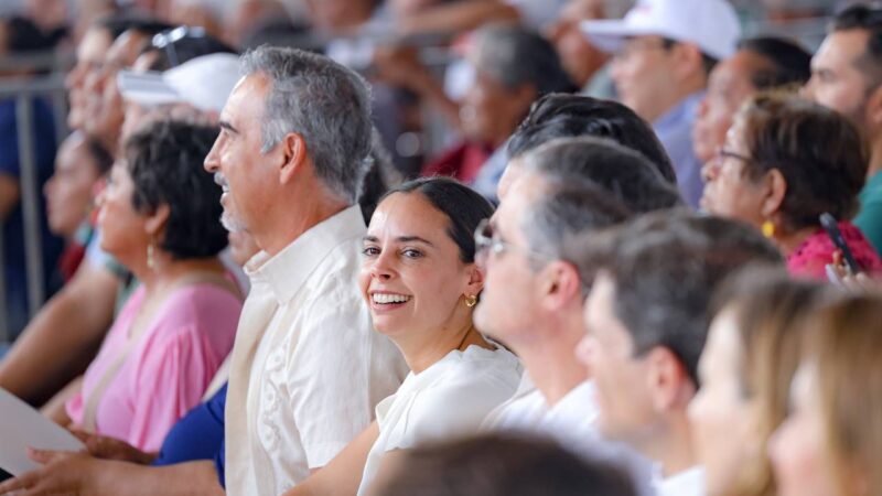 CELEBRA ANA PATY PERALTA APOYO DE AMLO HACIA EL SUR SURESTE