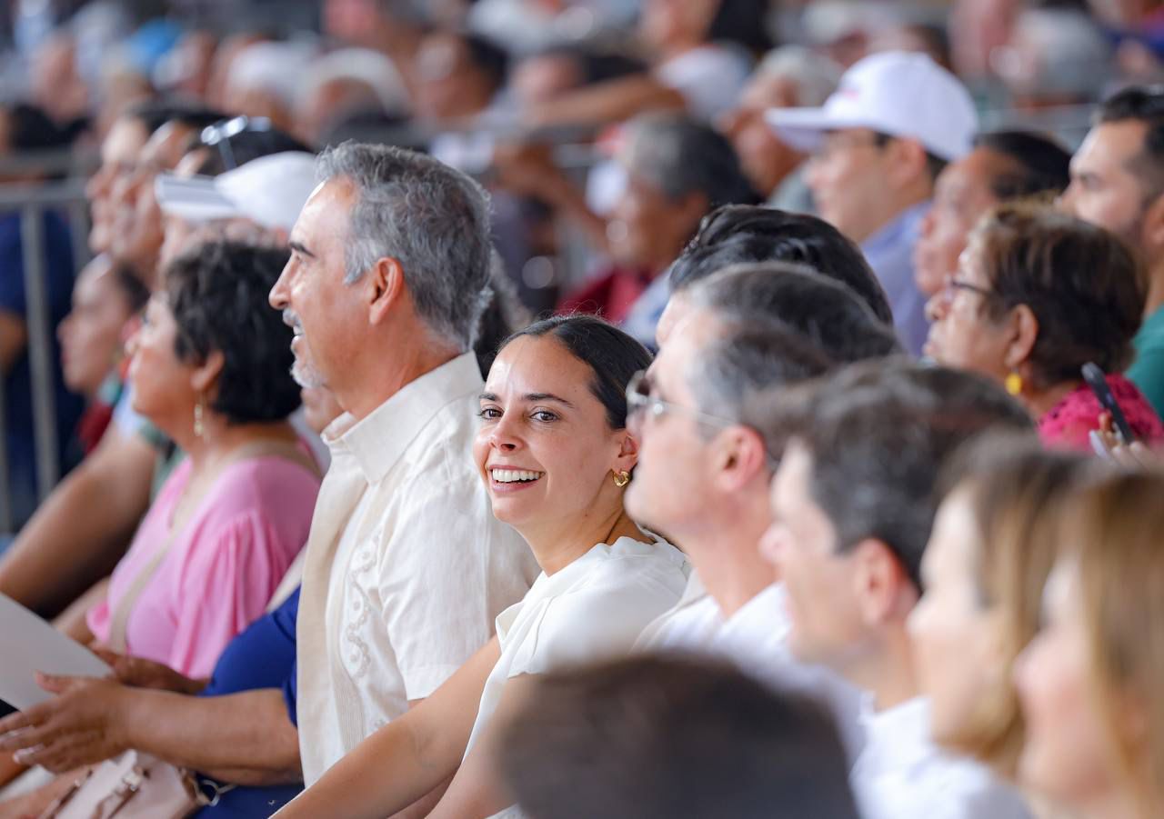 CELEBRA ANA PATY PERALTA APOYO DE AMLO HACIA EL SUR SURESTE