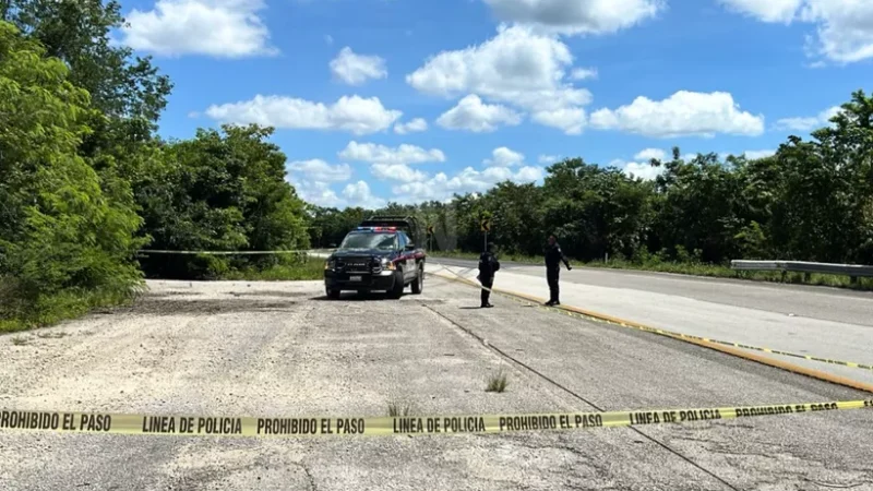 Hallazgo de dos cuerpos ejecutados en la autopista Cancún-Mérida