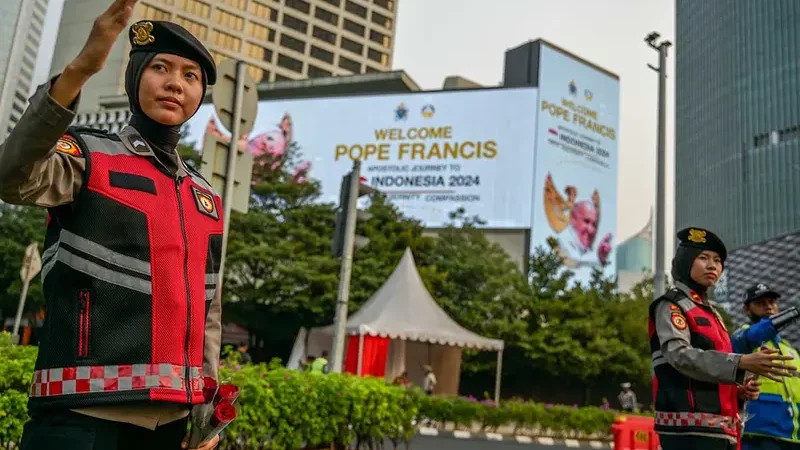 Papa Francisco viaja a Indonesia; inicia gira por cuatro países