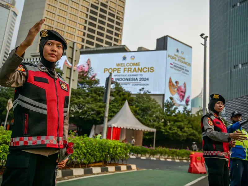 Papa Francisco viaja a Indonesia; inicia gira por cuatro países