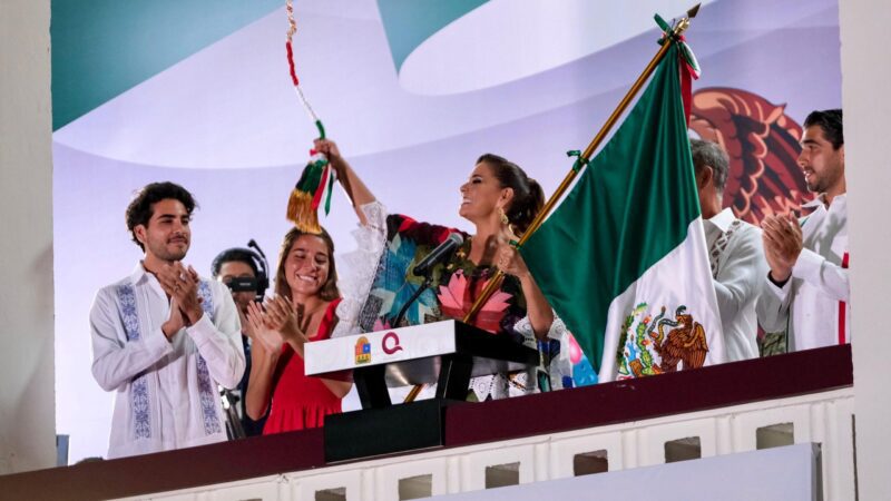 Miles de quintanarroenses celebran el Grito de Independencia junto a Mara Lezama en Chetumal