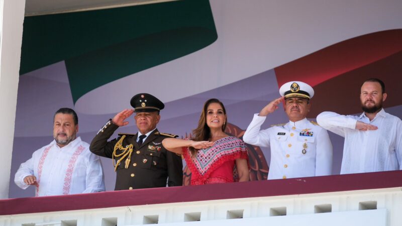 Con el pueblo, entre familias, conmemora Mara Lezama la Independencia con desfile cívico militar del 16 de Septiembre