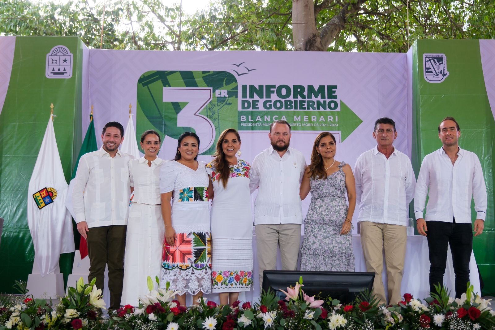 Acompaña Mara Lezama a Blanca Merari Tziu Muñoz al rendir el Tercer Informe de Gobierno Municipal de Puerto Morelos