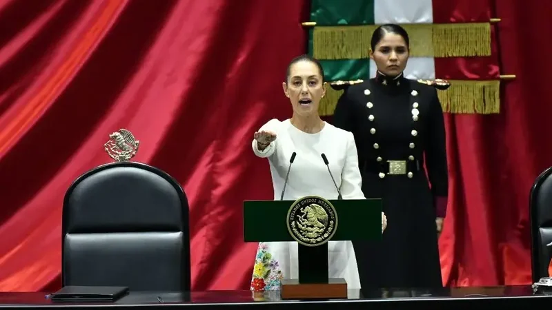 Sheinbaum rinde protesta como la primera mujer presidenta de México