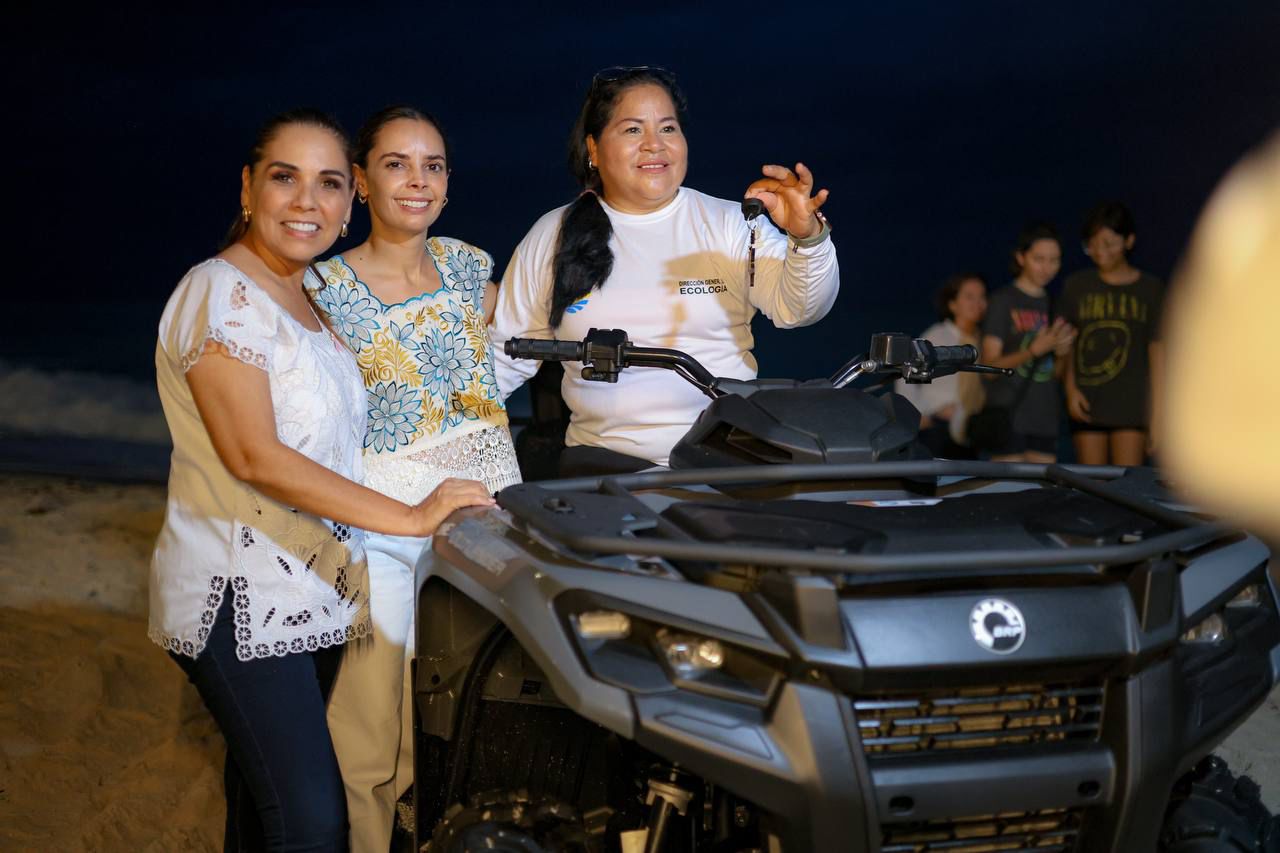 ANA PATY PERALTA CONSERVA Y PROTEGE LAS TORTUGAS MARINAS