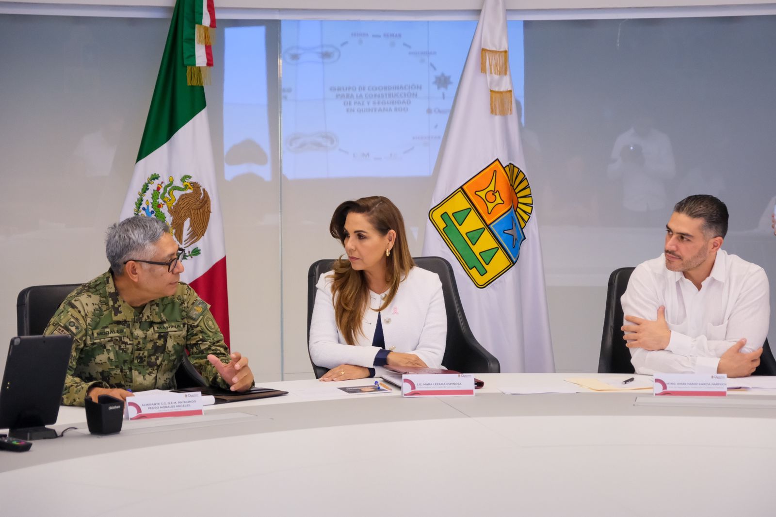 Secretario de SSPC, García Harfuch y el Secretario de Marina, Raymundo Pedro Morales, presentan la Estrategia Nacional de Seguridad en Quintana Roo a Mara Lezama