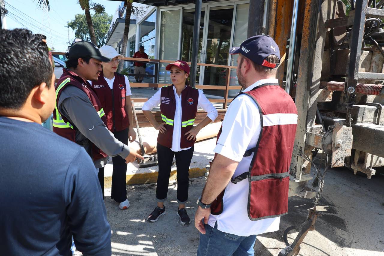 INTENSIFICA ANA PATY PERALTA LABORES DE BACHEO EN LA CIUDAD