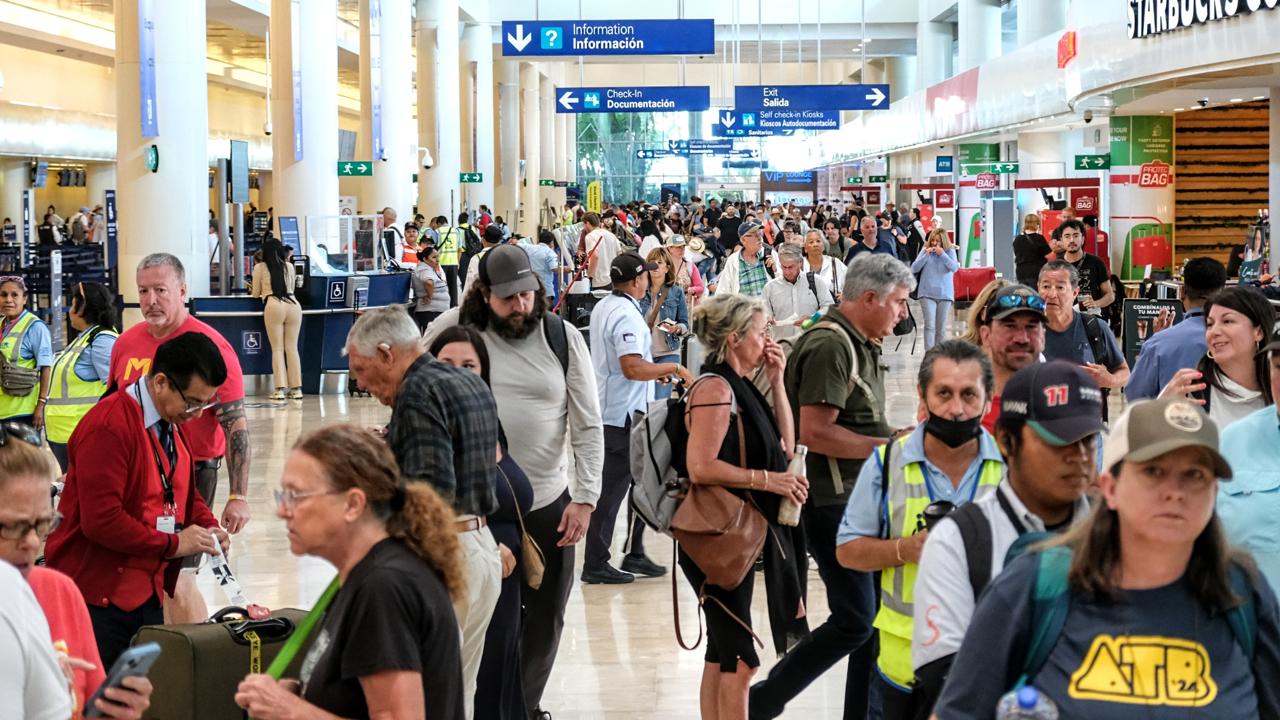 Anuncia Mara Lezama 640 vuelos programados en 4 aeropuertos internacionales y más de 380 mil turistas